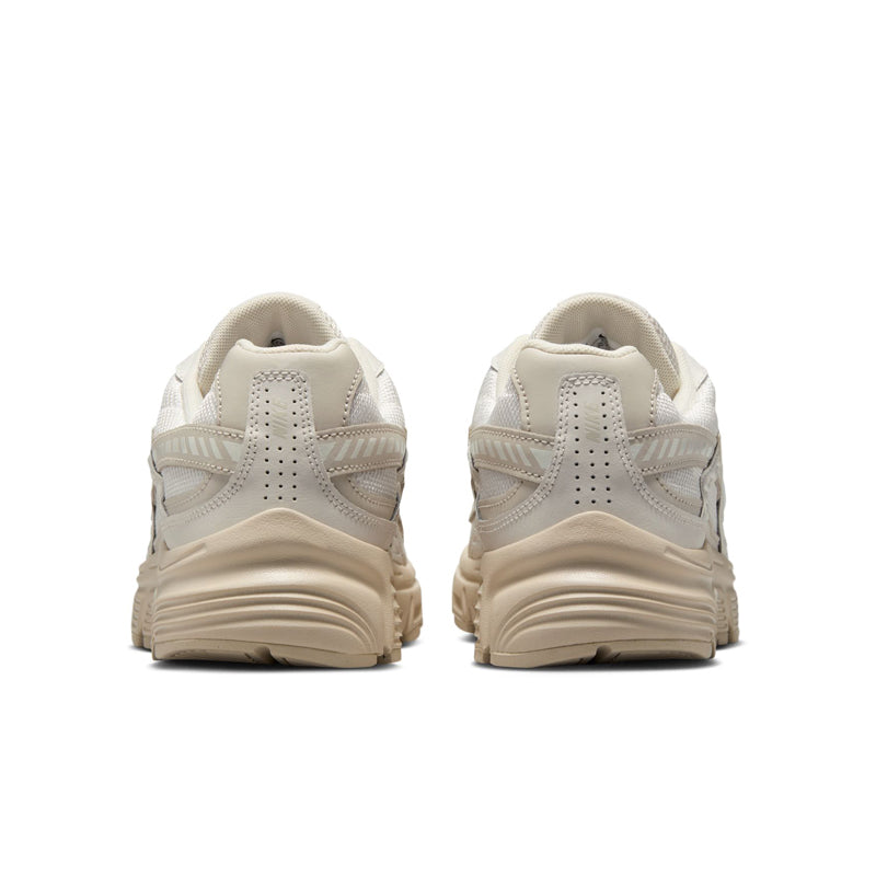 WMNS NIKE INITIATOR