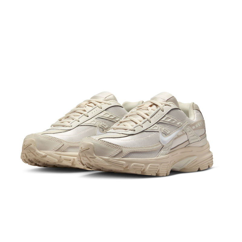 WMNS NIKE INITIATOR