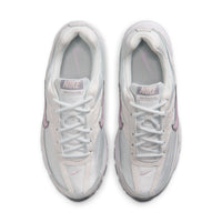 WMNS NIKE INITIATOR