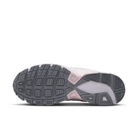 WMNS NIKE INITIATOR