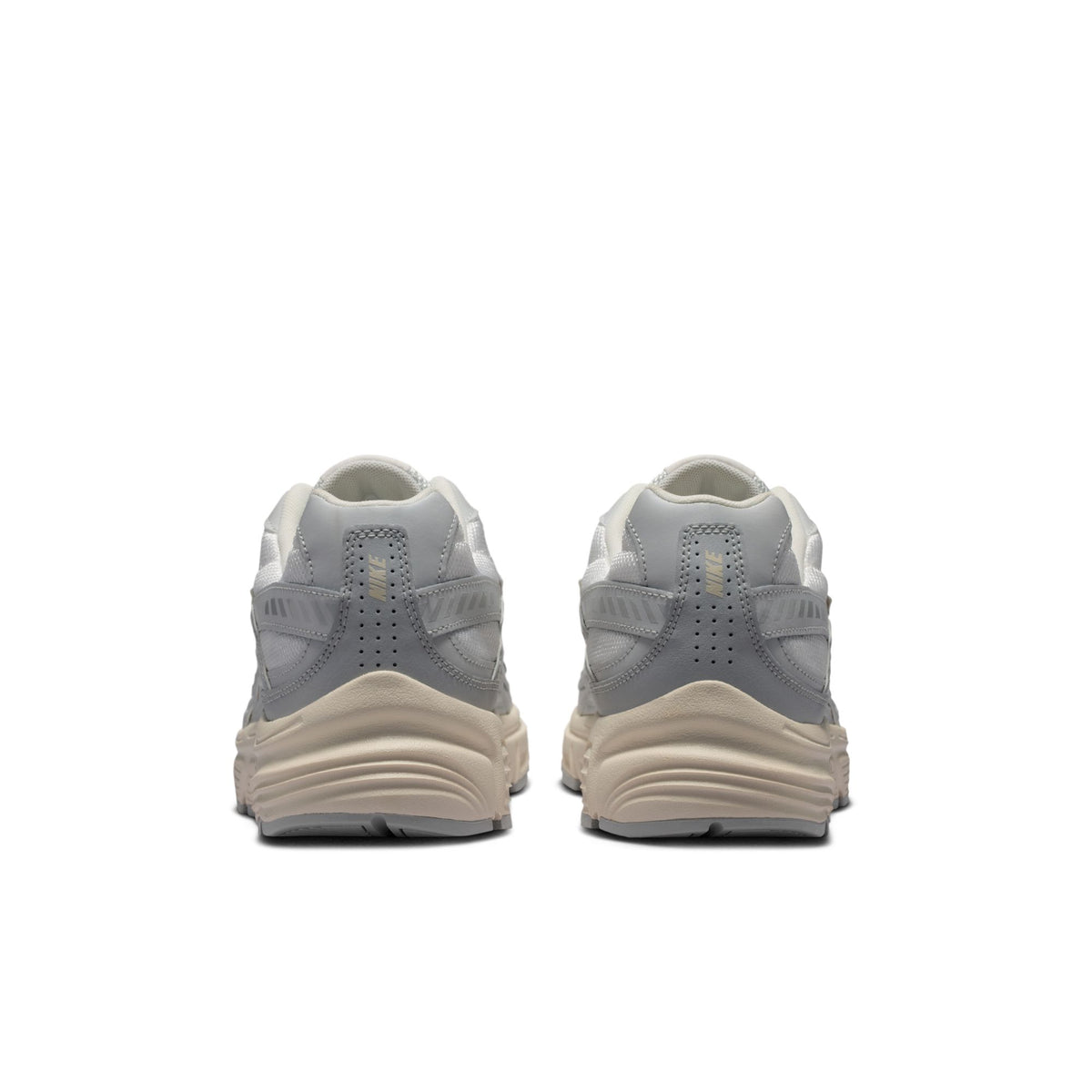 NIKE INITIATOR