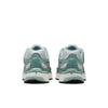 W NIKE P-6000