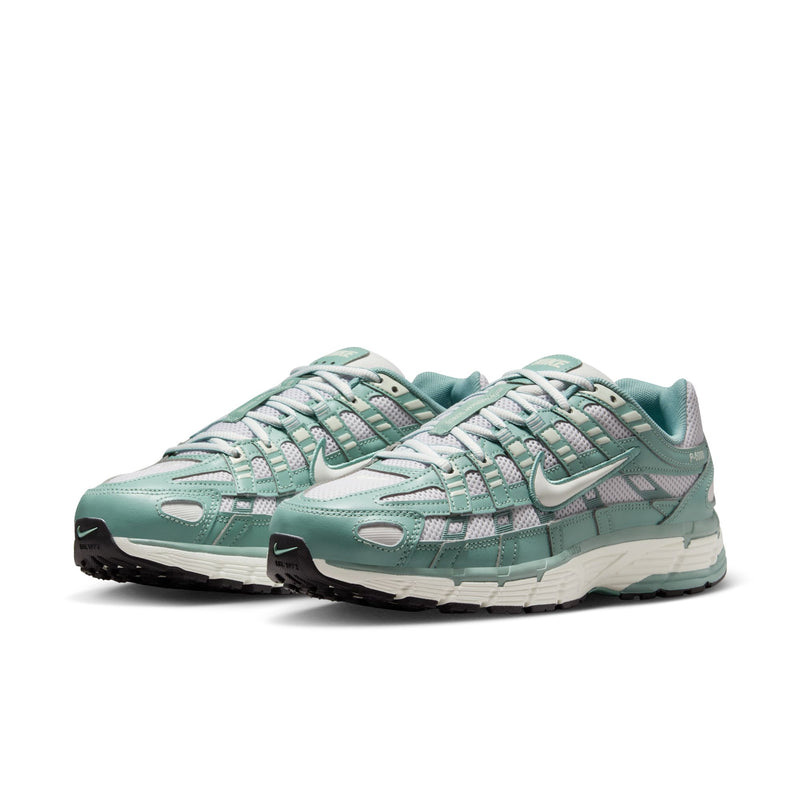 W NIKE P-6000