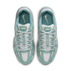 W NIKE P-6000