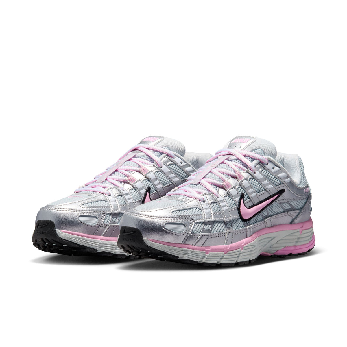 W NIKE P-6000