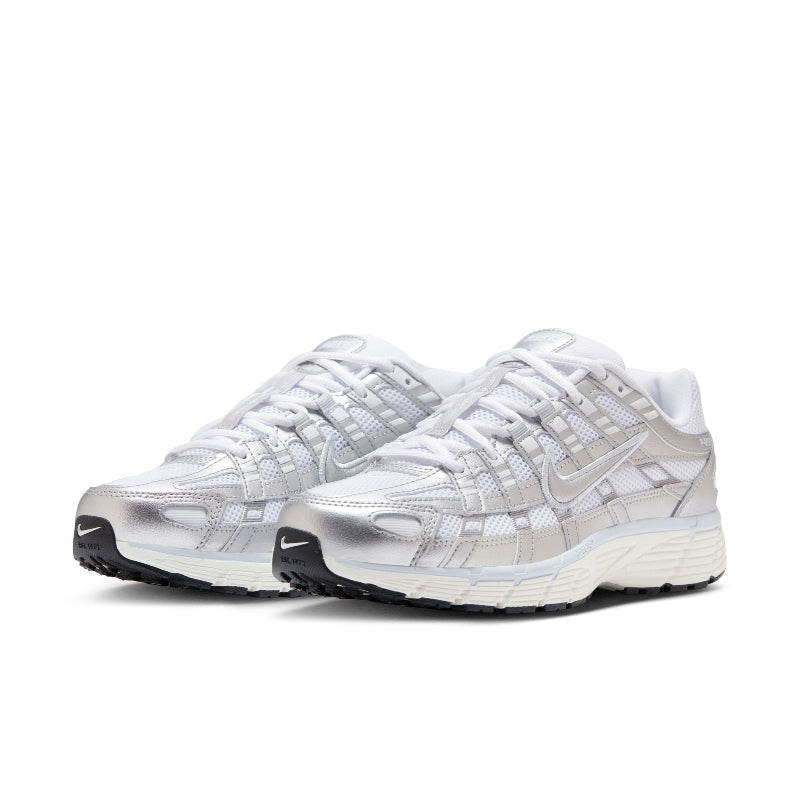 W NIKE P-6000