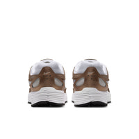 W NIKE P-6000