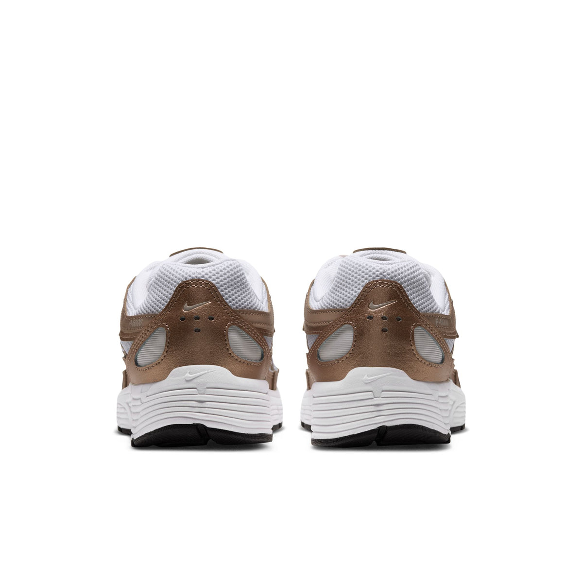 W NIKE P-6000