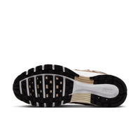 W NIKE P-6000