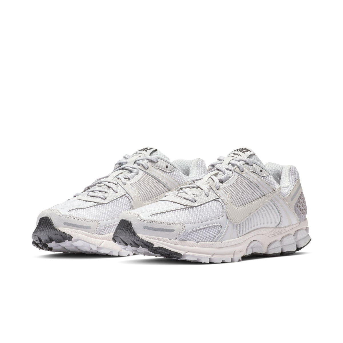 NIKE ZOOM VOMERO 5