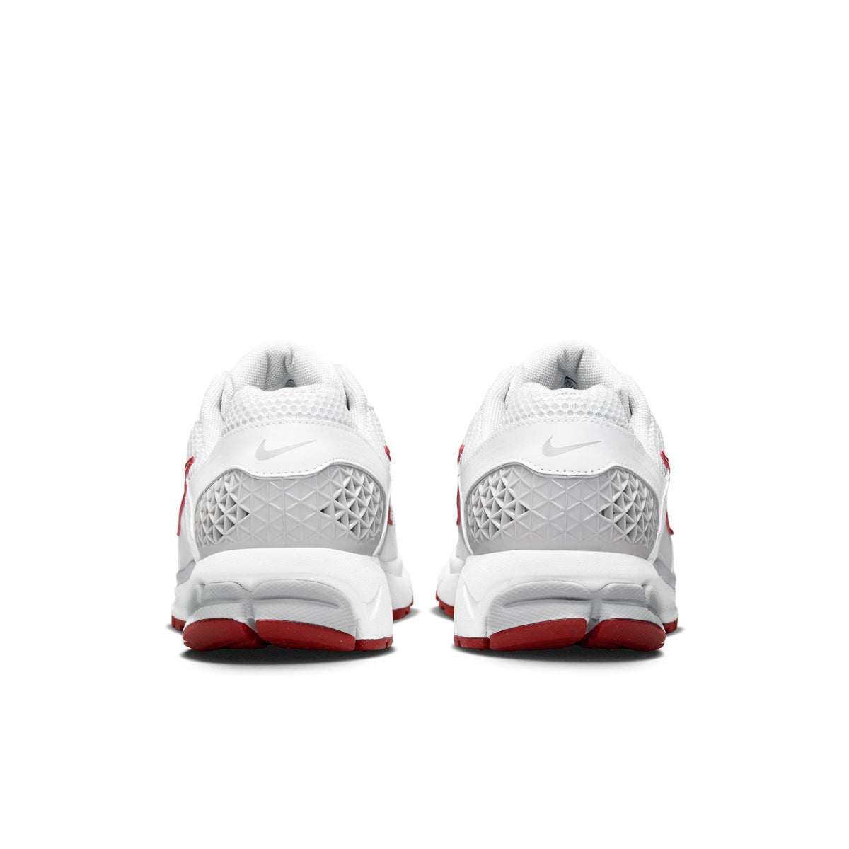 NIKE ZOOM VOMERO 5