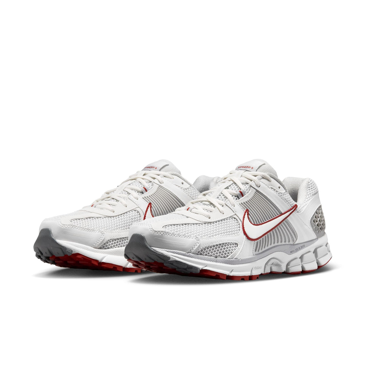 NIKE ZOOM VOMERO 5