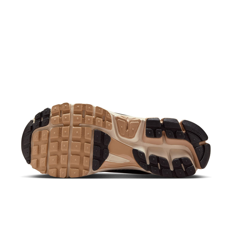W NIKE ZOOM VOMERO 5