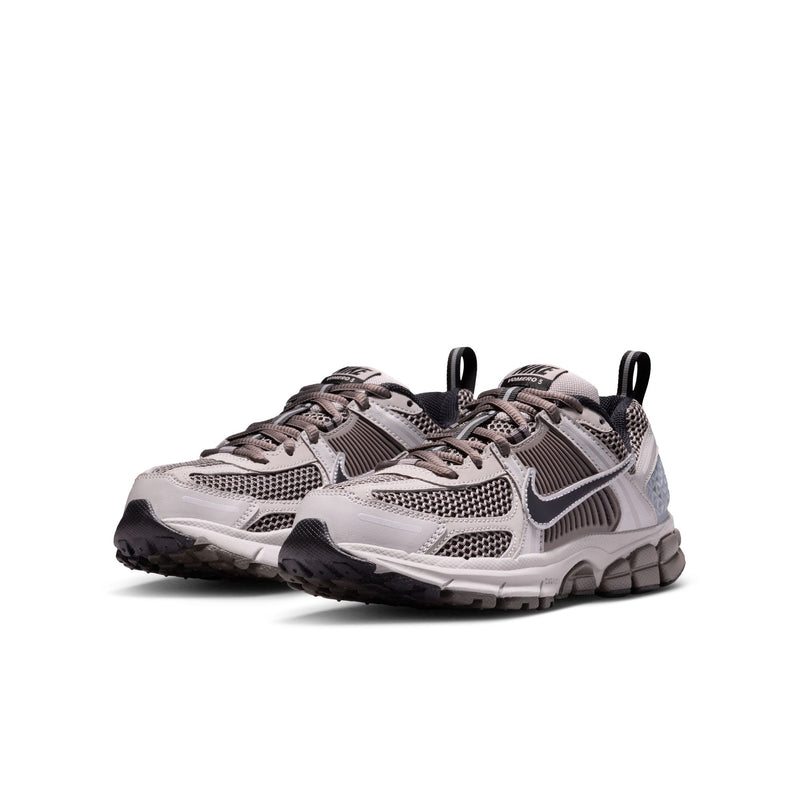 NIKE ZOOM VOMERO 5