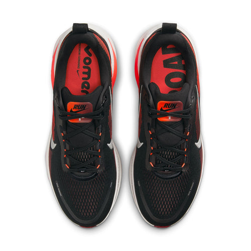 NIKE VOMERO 18