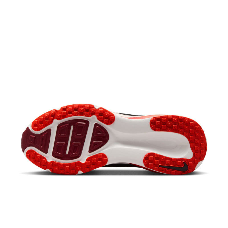 NIKE VOMERO 18