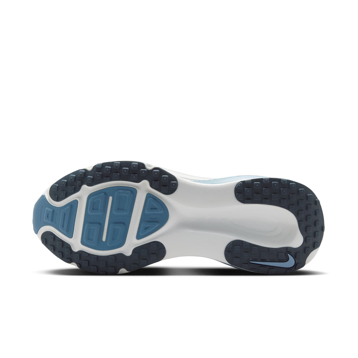 NIKE VOMERO 18