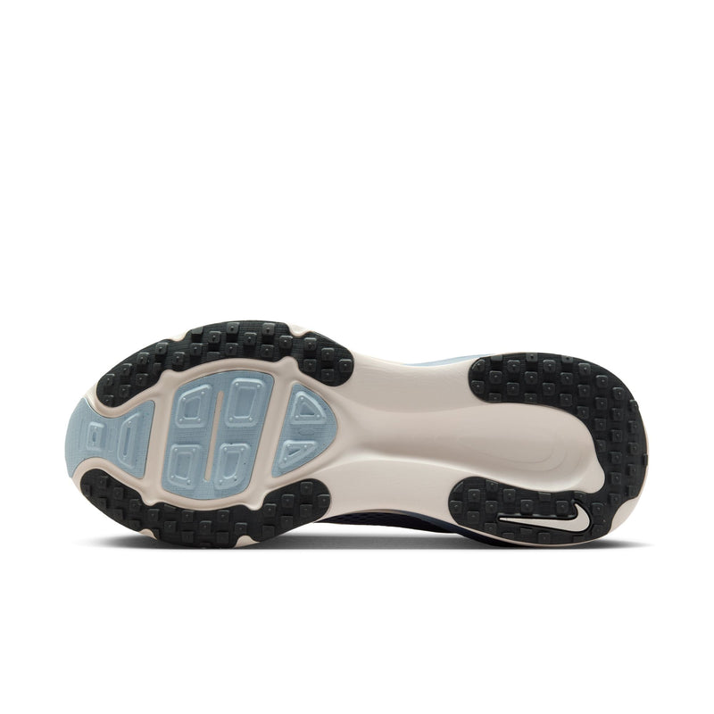 NIKE VOMERO 18