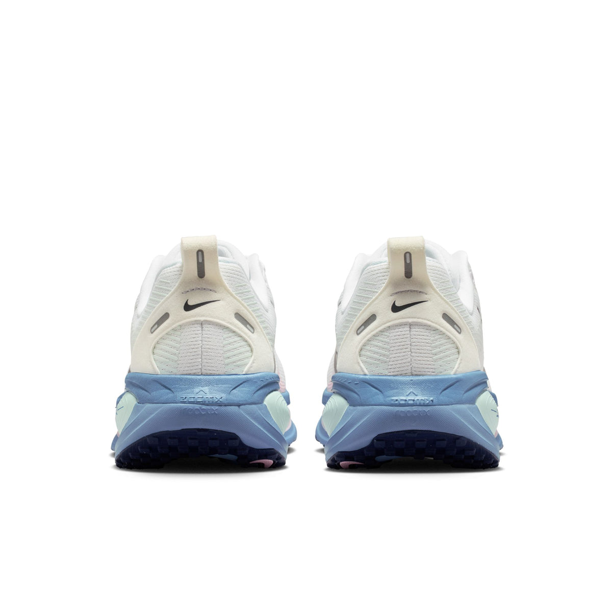 W NIKE VOMERO 18