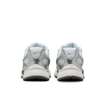 W NIKE V5 RNR