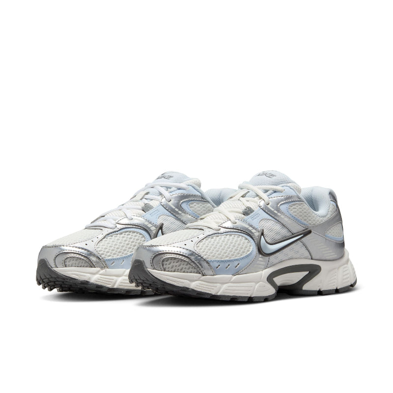 W NIKE V5 RNR