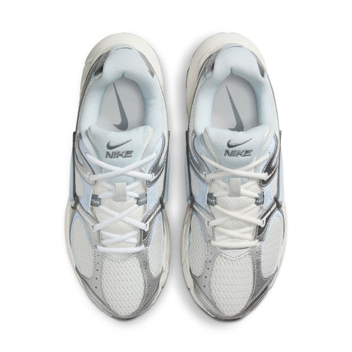 W NIKE V5 RNR