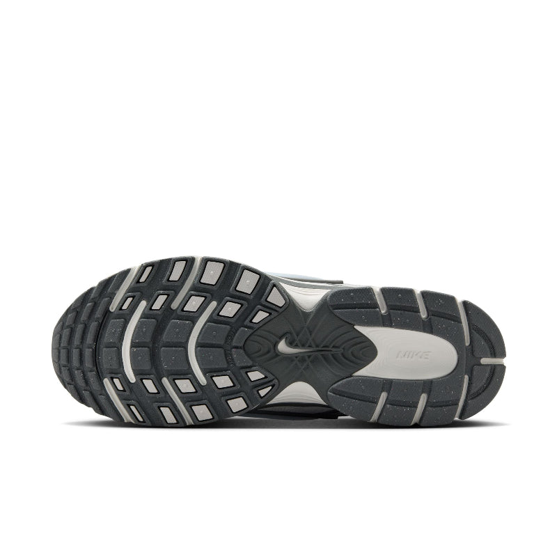 W NIKE V5 RNR