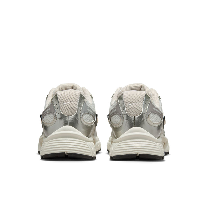 W NIKE V5 RNR