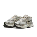 W NIKE V5 RNR