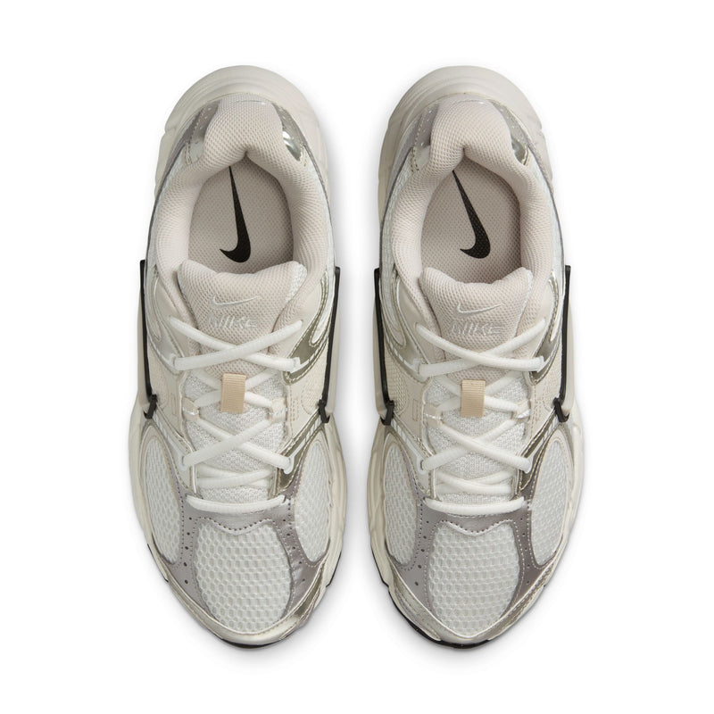 W NIKE V5 RNR