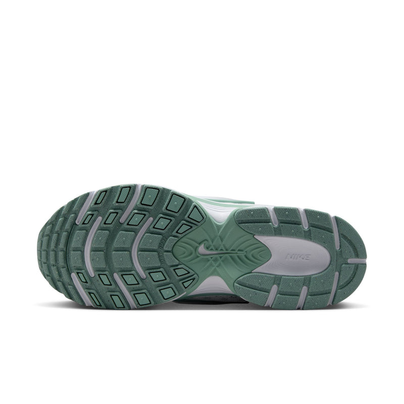 W NIKE V5 RNR