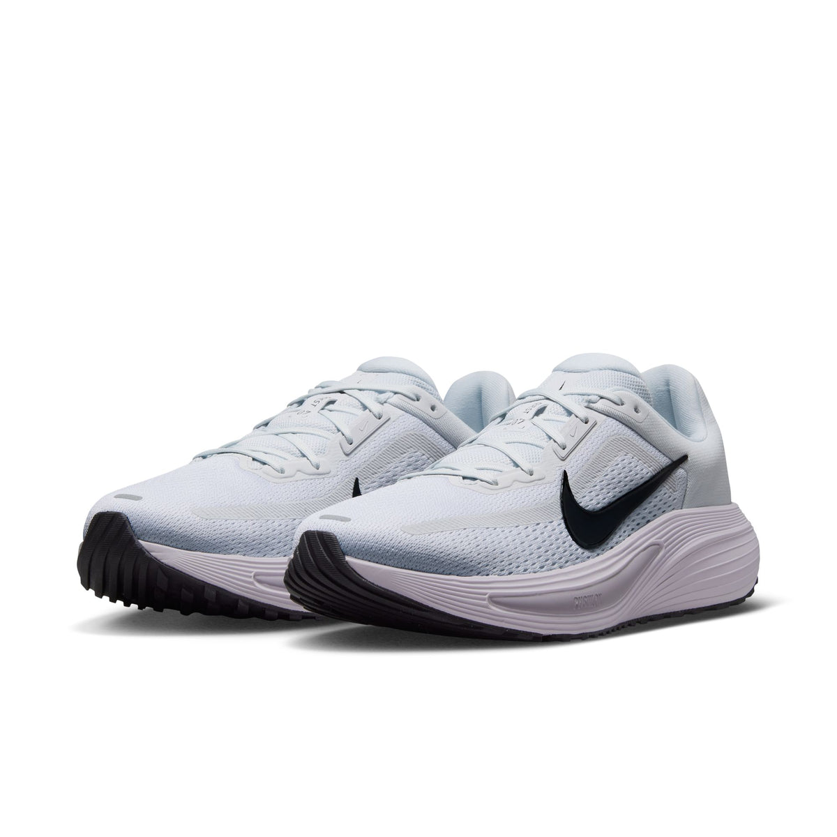 NIKE QUEST 7