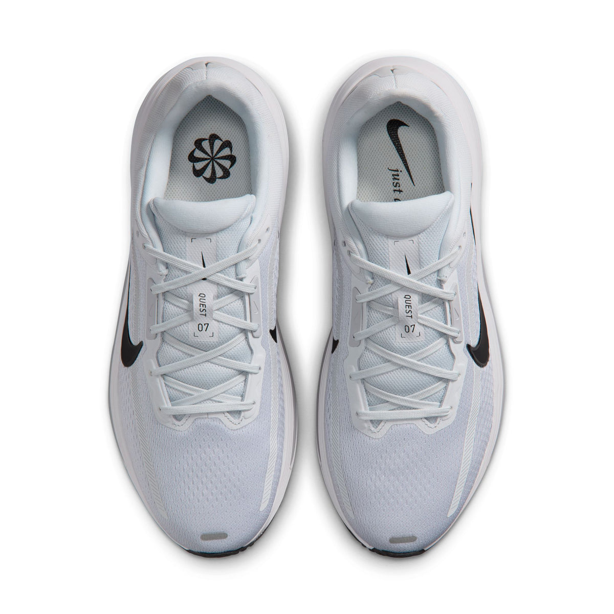 NIKE QUEST 7
