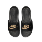 NIKE VICTORI ONE SLIDE