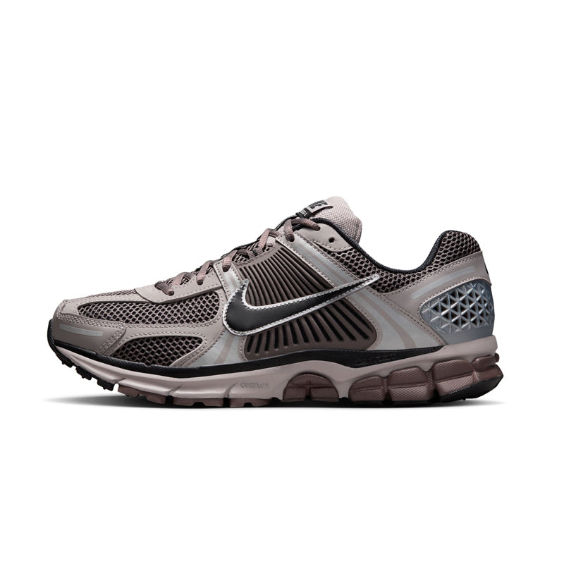 FB9149-005 - NIKE ZOOM VOMERO 5