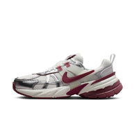 FD0736-118 - W NIKE V2K RUN