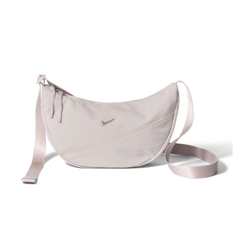 HQ4370-236 - NK AURA CRESCENT CROSSBODY
