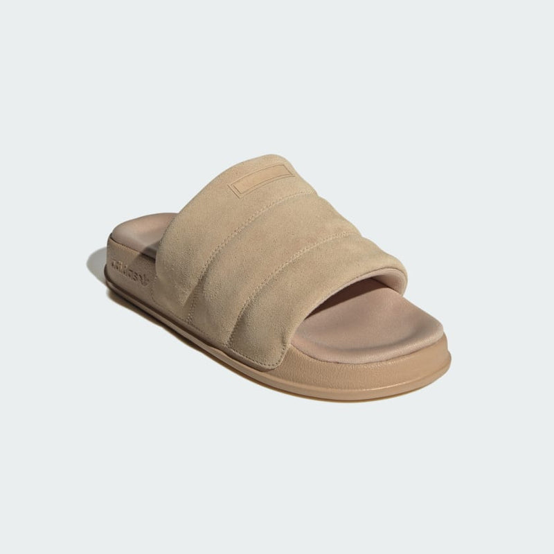 ADILETTE ESSENTIAL