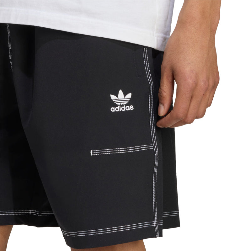 ESSENTIALS SHO