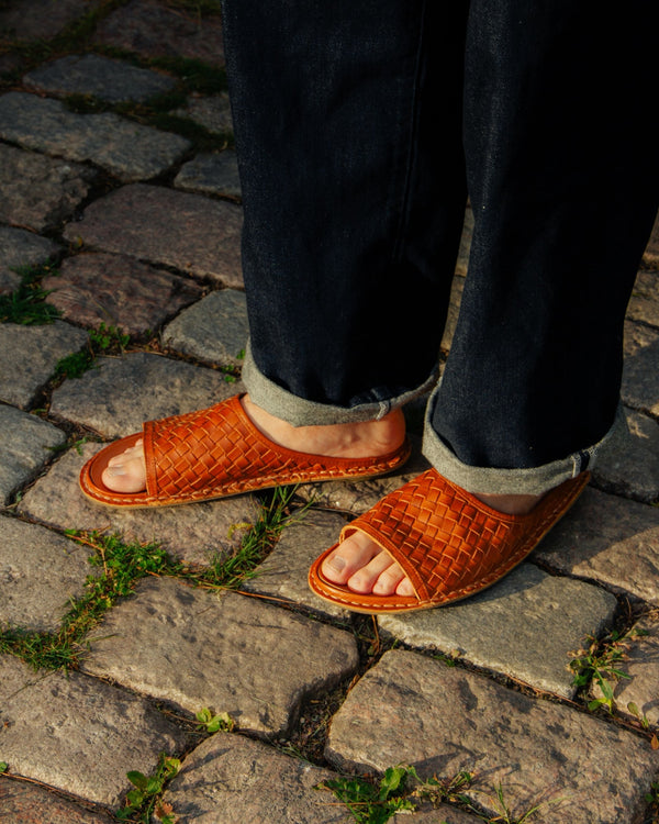 SAINT TROPEZ WOVEN LTHR-COGNAC BROWN