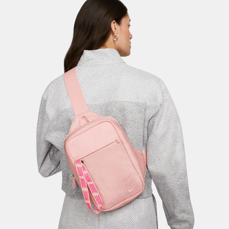 SPRTSWR ESSENTIALS HIP PACK