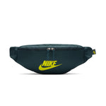 DB0490-329 - NIKE HERITAGE
