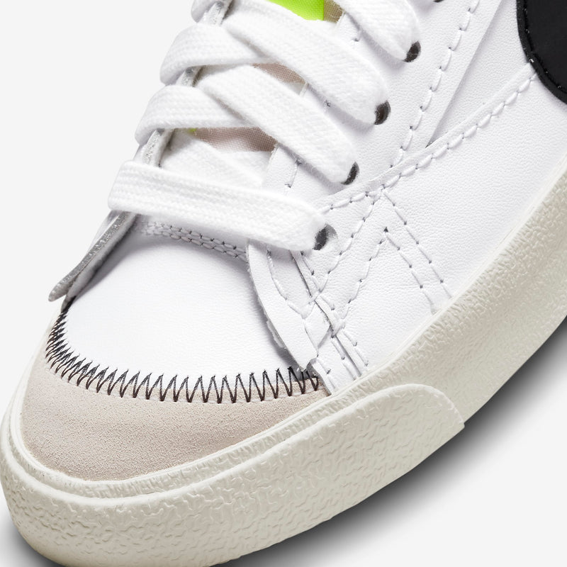DN2158-101 - BLAZER LOW '77 JUMBO