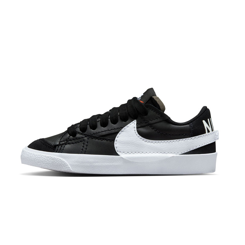 DQ1470-002 - NIKE BLAZER LOW '77 JUMBO