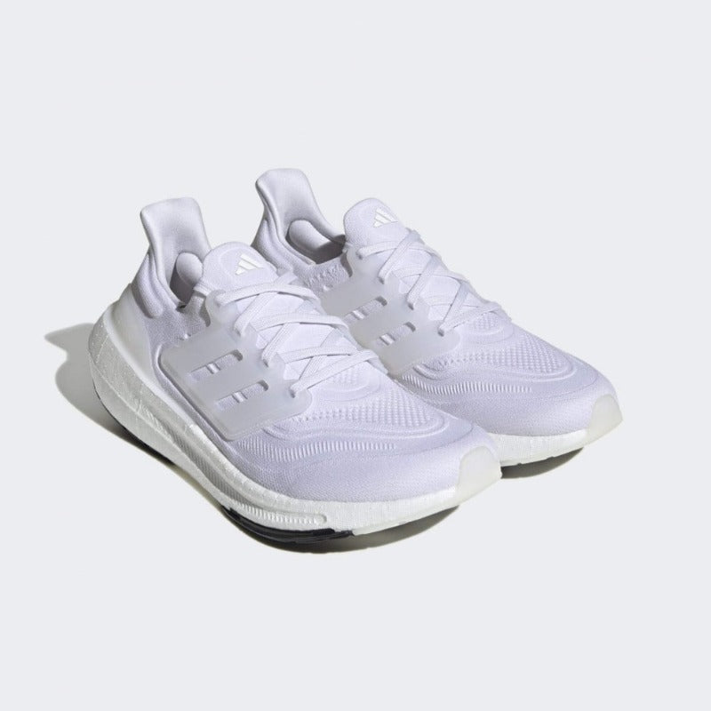 ULTRABOOST LIGHT