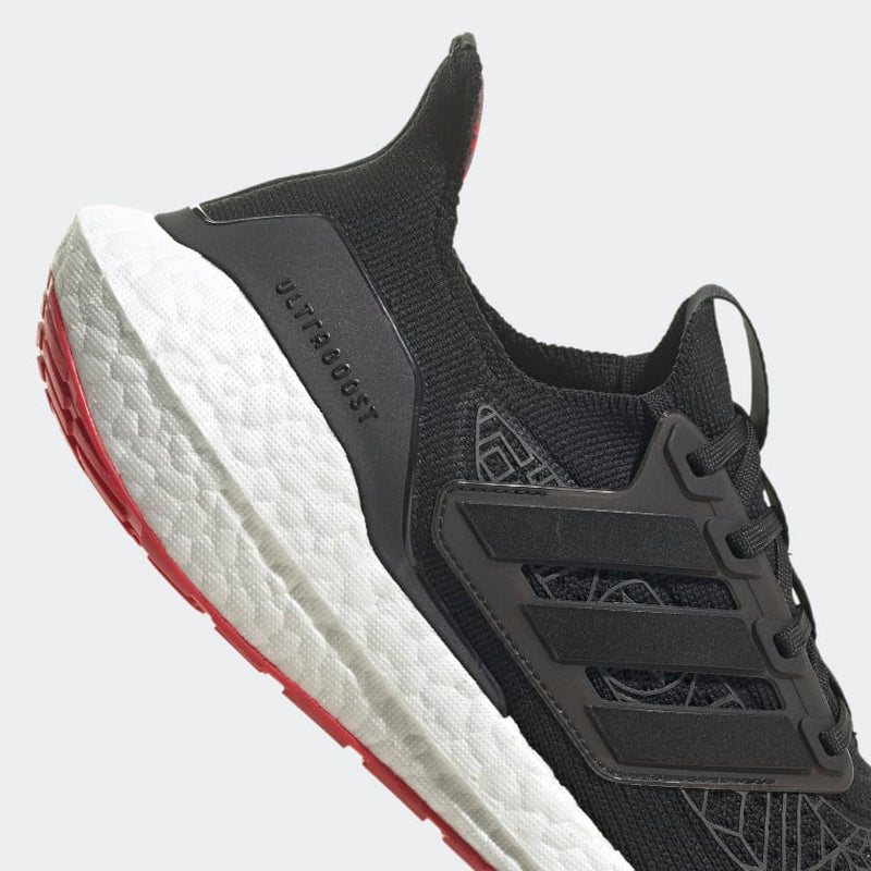 ULTRABOOST 21 CNY