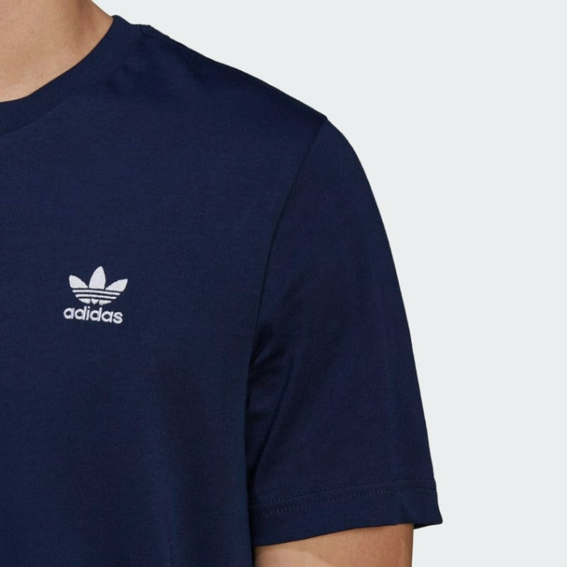 ESSENTIAL TEE