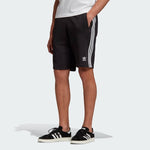 3-STRIPE SHORT